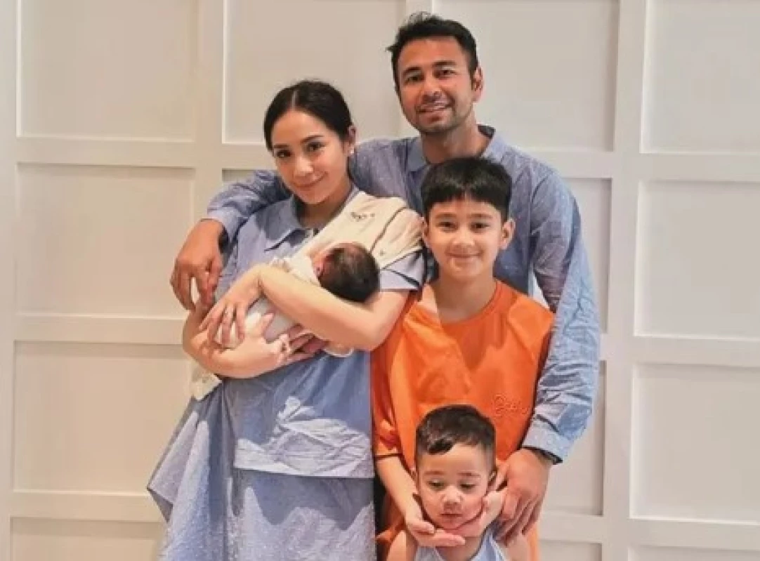 Raffi Ahmad dan Nagita Slavina Umumkan Adopsi Bayi Perempuan, Terungkap Namanya Lily