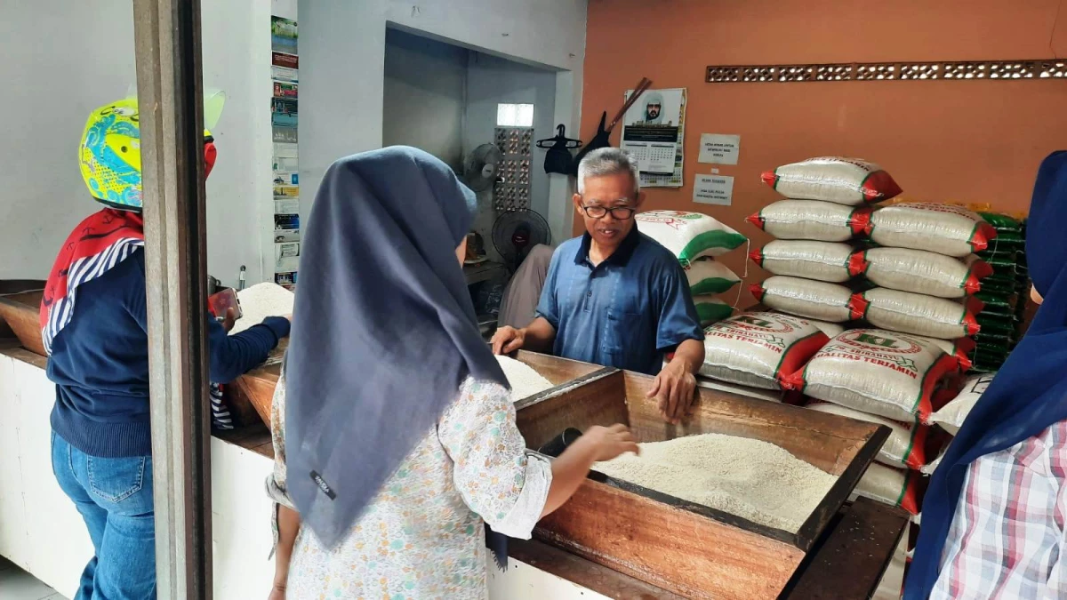 Awal Ramadan, Harga Beras di Subang Stabil