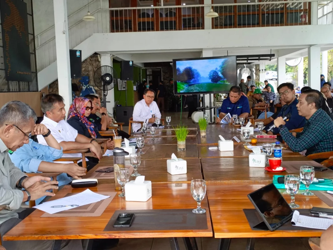 Pj Gubernur Jawa Barat Minta Walhi Beri Usulan Detail Terkait Persoalan DAS Citarum