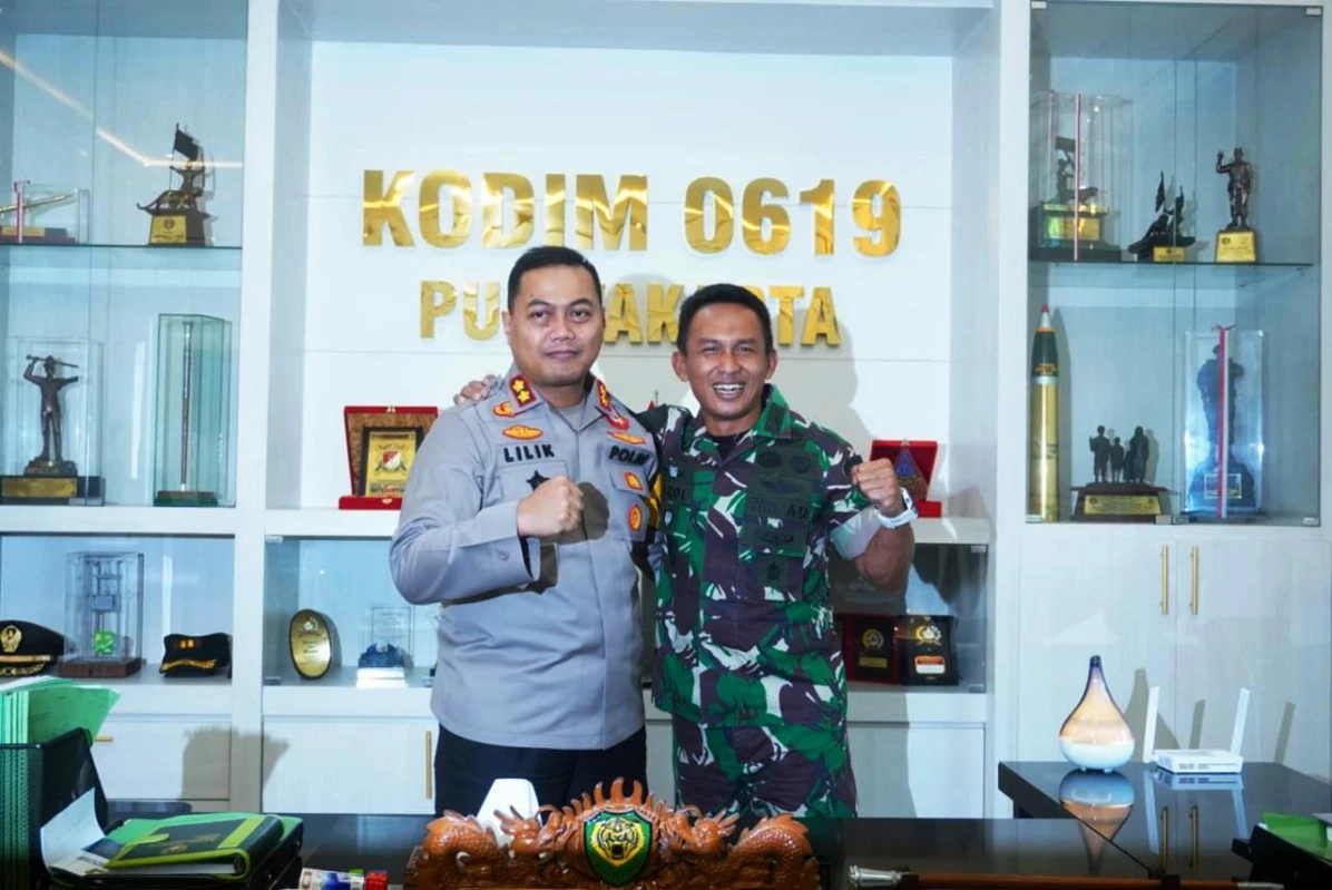 Raja Aibon Kogila Sambut Kapolres Purwakarta Yang Baru