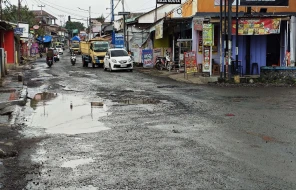 Jalan Rusak di Subang