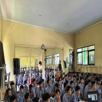 MAN 1 Subang