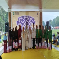 Perhimpunan Hotel dan Restoran Indonesia (PHRI) Kabupaten Subang menggelar kegiatan sosial berupa pembagian 2000 takjil dan santunan untuk anak-anak istimewa.