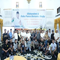 Bupati Subang Reynaldy Putra Andita menggelar silaturahmi dan puasa bersama para jurnalis di Pendopo Bupati Subang, Minggu (23/3/2025).