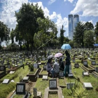 Hukum Ziarah Kubur saat Hari Raya Idul Fitri, Bolehkah?