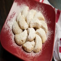 Resep Kue Putri Salju yang Lembut dan Empuk, Sajian Lebaran Enak!