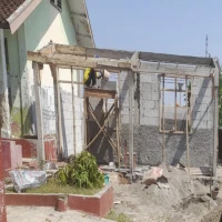 Pemerintah Desa (Pemdes) Pangsor, Kecamatan Pagaden Barat, membangun gedung Pendidikan Anak Usia Dini (PAUD).