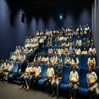 Film sayap sayap patah