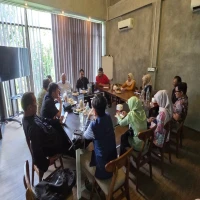Rapat koordinasi kegiatan Travel Gathering Nasional yang akan digelar di Subang.