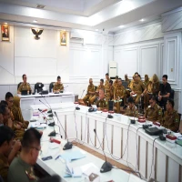 Bupati Suban Reynaldy