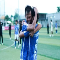 Pemain Persikas saat melakoni Liga 2 musim 2024/2025. Saat ini Persikas hanya tinggal kenangan.