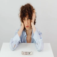 5 Tips Berhenti Insecure: Bangun Kepercayaan Diri dengan Cara Simpel