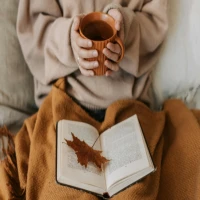Hal-Hal yang Membuat Introvert Bahagia: Nggak Sekedar Diam di Rumah