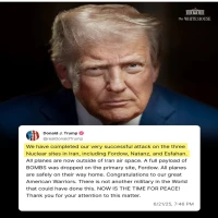 Presiden Amerika Serikat Donald Trump mengumumkan telah membom tiga fasilitas nuklir Iran.