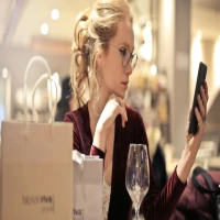 5 Dampak Negatif terlalu sering Self Reward: Manjain Diri Sendiri Secukupnya!