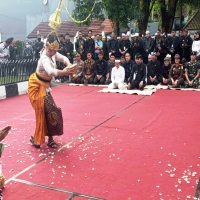 tradisi Muru Indung Cai
